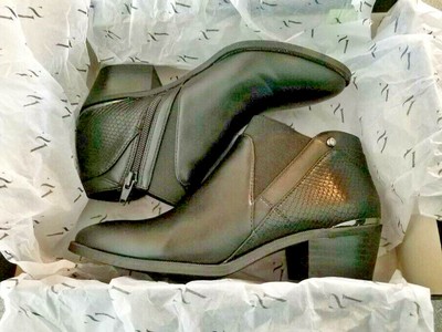 vera wang skylark boots
