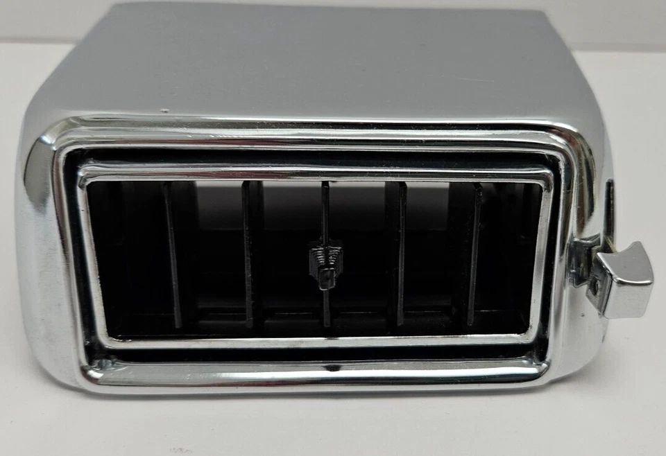 Plymouth Fury 1967 lado derecho aire acondicionado spotcooler cromo 2521224 nuevo de lote Foto 3 de 4