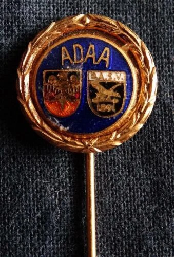 Markenlose Pins, Buttons & Anstecknadeln für Sammler mit Sport-Thema