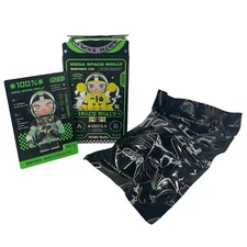 POP MART x Kennyswork Mega Space Molly Series 2 Mint Chocolate Figure SEALED BAG