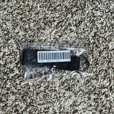 Supreme FW20A80 Black Nylon Webbing Key Chain w/ Metal Ring Logo Accent