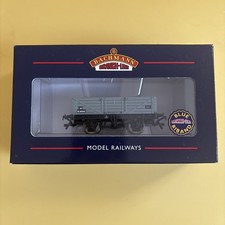 Bachmann 37-058 5 Plank Wooden Floor BR Grey BNMIB