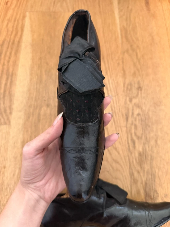 c.1880–1905 Victorian / Edwardian Ribbon-Tie Antique Court Shoes, Hand Restored - Image 3 of 4