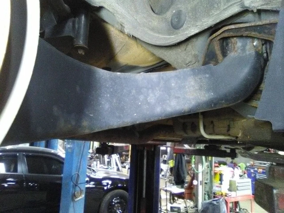 Mini Cooper Clubman 2017 pasajero derecho brazo de control inferior brazo trasero Foto 4 de 4