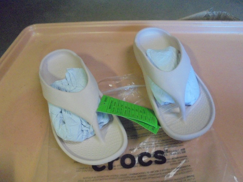 New Crocs Mellow Recovery Womens Flip Women's 7 Quartz