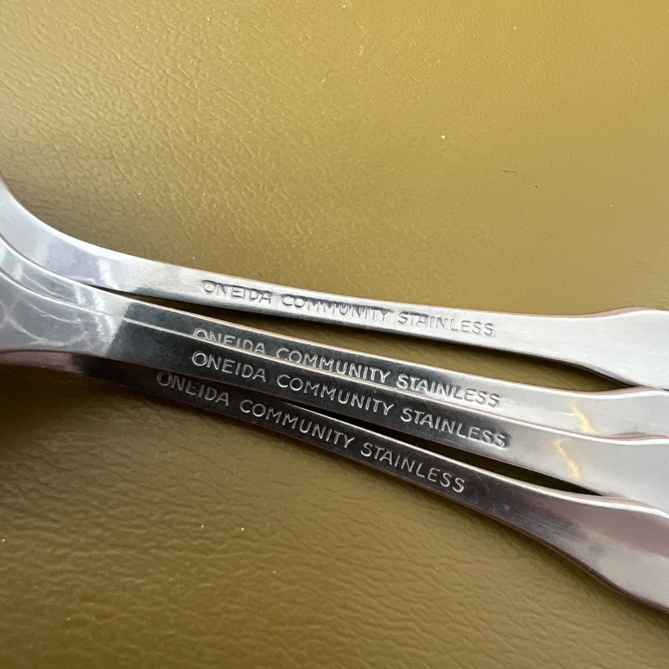 4 Grapefruit Spoons PATRICK HENRY by Oneida Community stainless steel flatware - Image 3 of 3