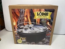 LODGE L12CO3 Camp Dutch Oven w/Lid & Bail Handle 6 qt Cap., Cast Iron - Black