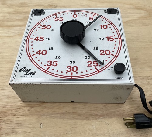 VINTAGE GRALAB Darkroom Lab Timer Model 171 Dual Outlet 120V Tested White - Picture 3 of 6
