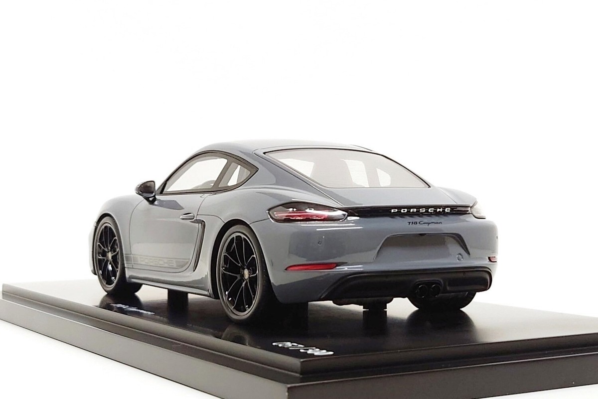 No.201 ジャンクミニカー1/18箱ありPORSCHE HOLTVILLE Collector Studio - Fine Automotive Memorabilia - 1/18 1970