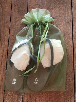 Third Oak Shoes Flip Flop Sandals Green Plastic Recycle Size Large USA  NWT