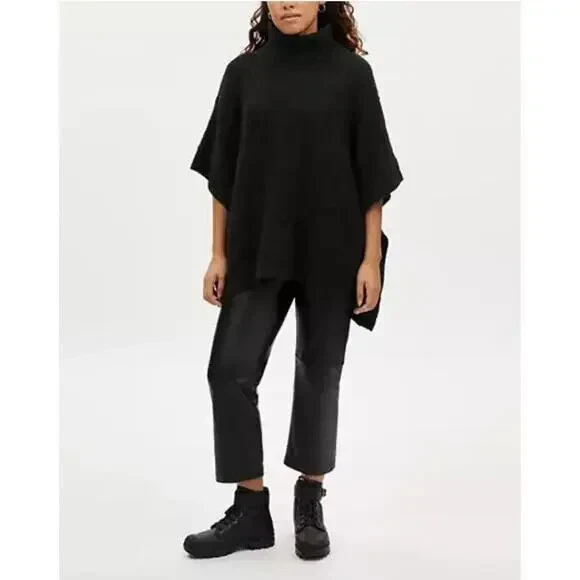 COACH Poncho Womens Size XS/S Black Signature Knit Wool Poncho Sweater NWT $498