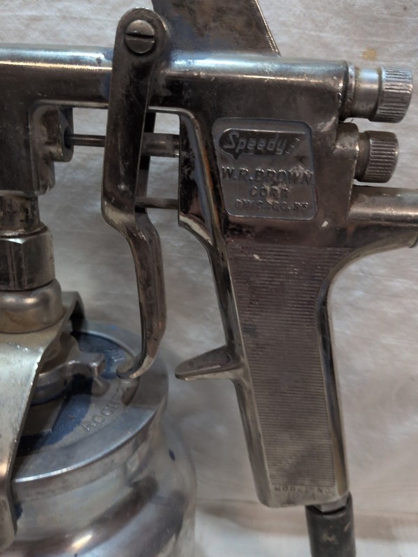 Vintage W.R. Brown Corp. Speedy Filtaire Paint Sprayer Model 107A