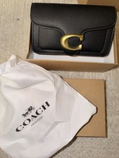Coach Women s Black Shoulder bag with Gold-To...