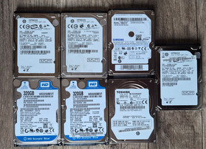 Festplatten 2,5" 320GB Sata 7Stück