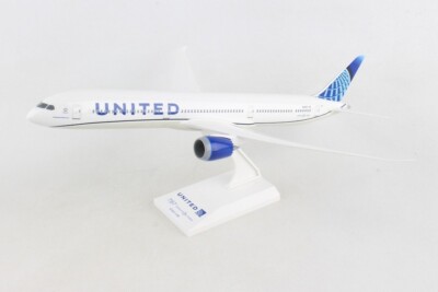 New! Skymarks SKR1050 United Boeing 787-10 Dreamliner - 1:200 model