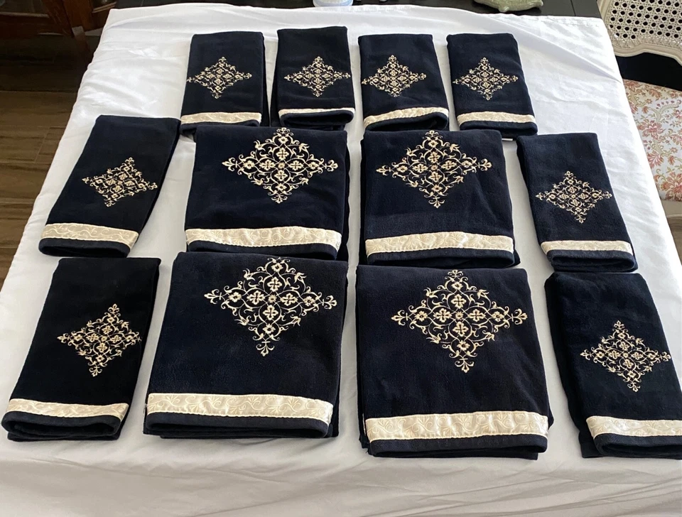 VTG KASSA FINA Black Textured Luxury Towel Set Gold Scroll Satin Embroidery 12pc - Image 3 of 4