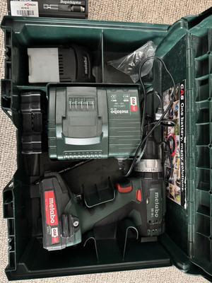 Metabo SB 18 L Akku-Schlagbohrmaschine Set 18V 2x2,0Ah Li-Ion, Koffer