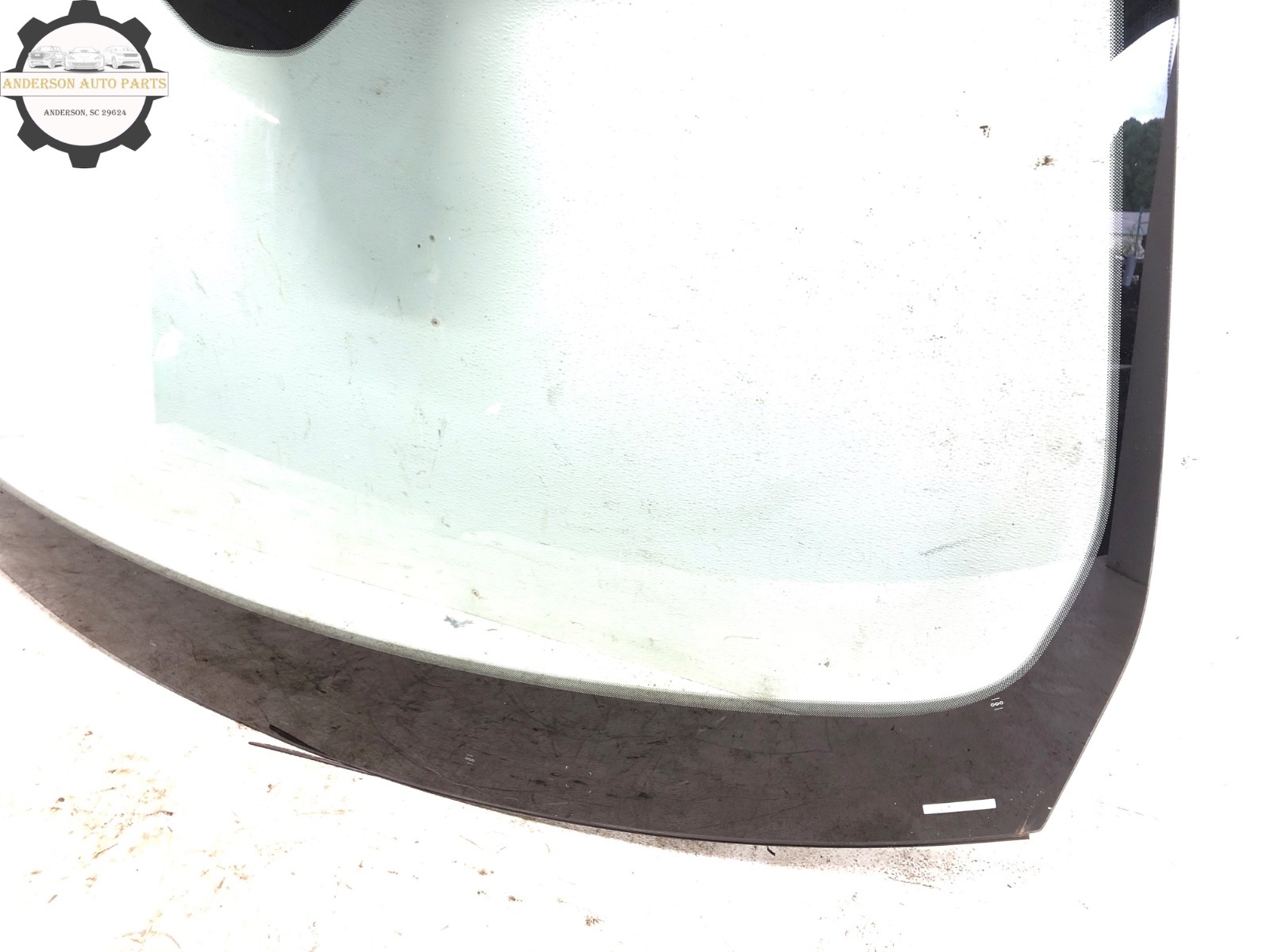 2017-2020 MASERATI LEVANTE FRONT WINDSHIELD GLASS WINDOW PANEL OEM