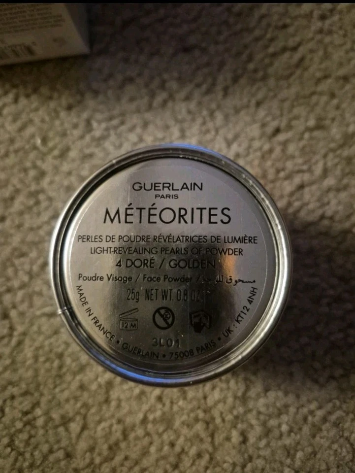 GUERLAIN METEORITOS PERLAS DE POLVO DORADO REVELADORAS DE LUZ Foto 4 de 4