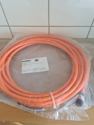 Beckhoff ZK4704-0421-2100 10m Motorleitung / Motor cable -Neu - 7.