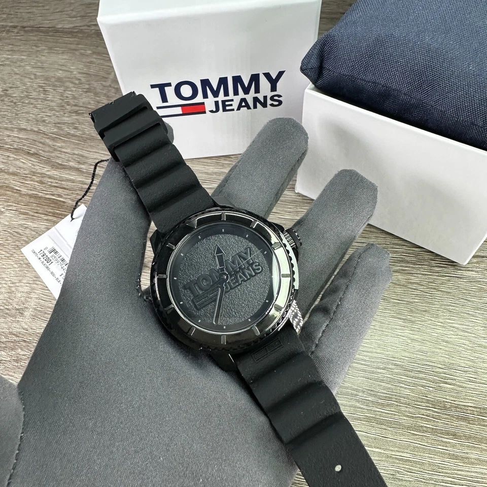NEW✅ Tommy Jeans Tokyo Black Men’s Sport Silicone Watch 1792001 $125 - image 3 of 4