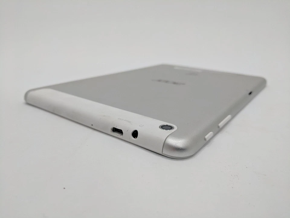 Acer Iconia A1-830 16GB Wi-Fi 7.9" Intel Atom 1.6GHz Android Tablet CRACKED (B) - Image 4 of 4