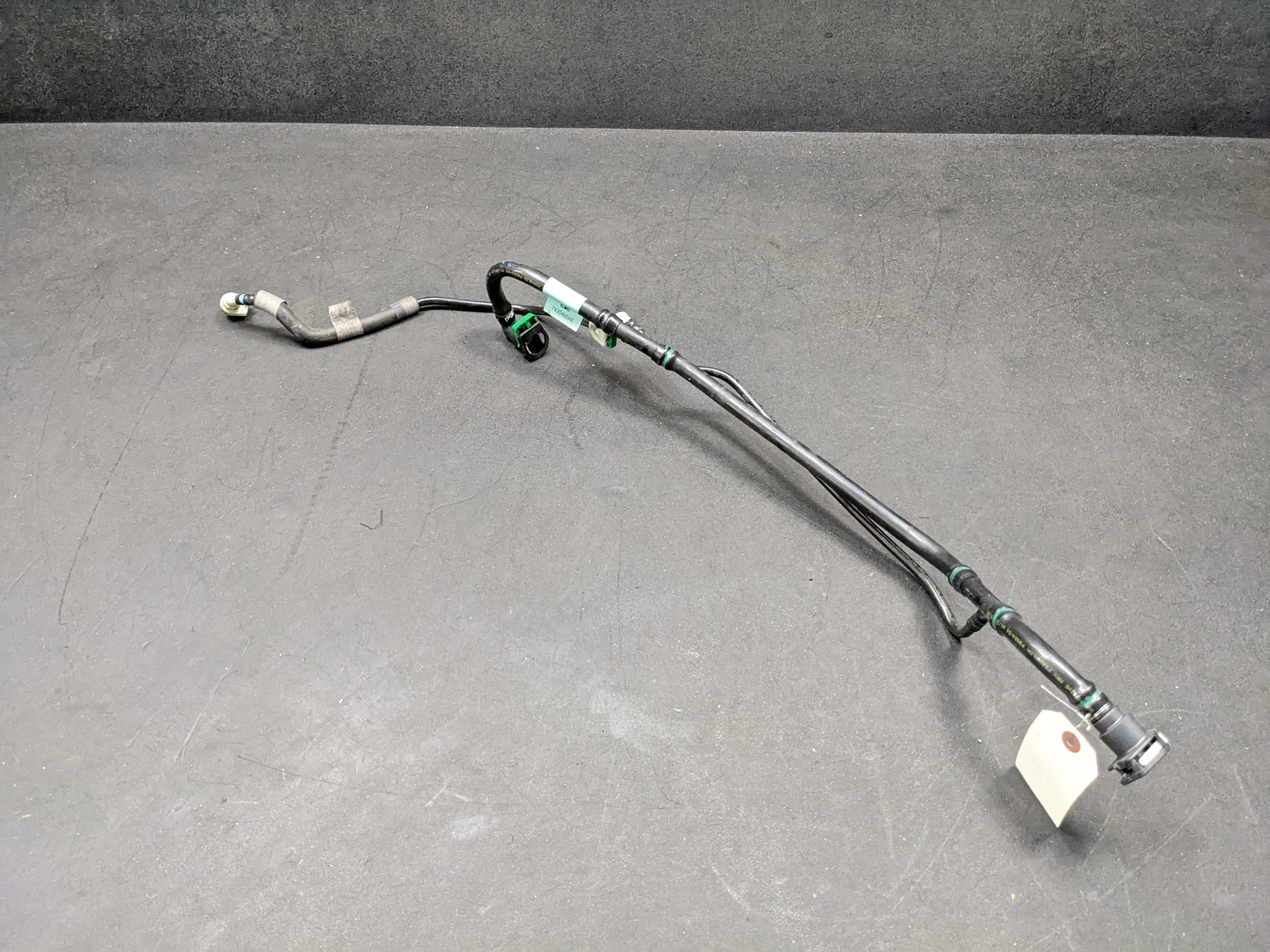 Fuel Vapor Hose Tube Pipe 2019 Chevrolet Trax 95381646 / 7430460AE 
