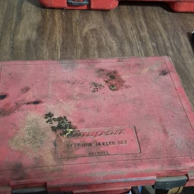 Snap On Bolt Grip Puller Set