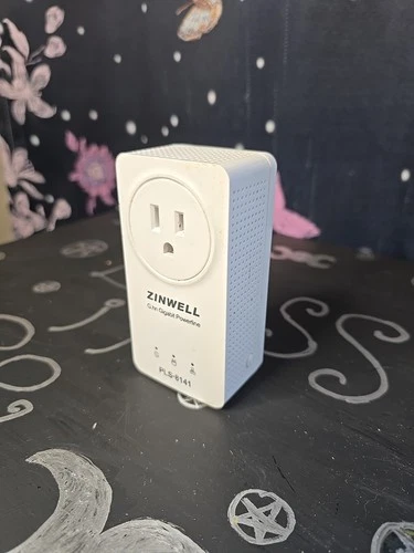 Zinwell G.hn Gigabit Powerline Ethernet Adapter PLS-8141 Gigabit Powerline (UR)