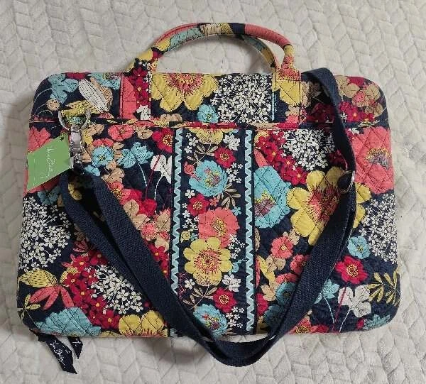 Vera Bradley Happy Snails Laptop Portfolio Paded Case Zip Around NEW NWT - Image 1 of 4
