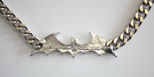 Alchemy Gothic BAT CHOKER Pendant Necklace P198 SALE $19.99 - Picture 2 of 2