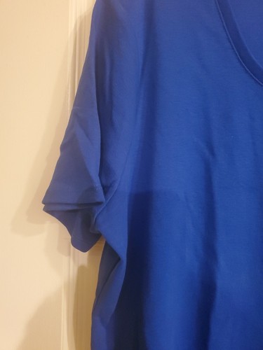 Chico's The Ultimate Tee Savannah Shirttail New Size 3 Blue - Picture 8 of 8
