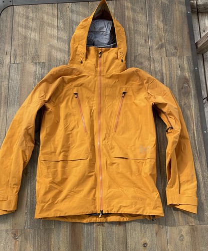 Burton AK 3L GORE‑TEX® Men XL Mustard 