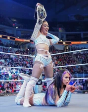 Cora Jade & Roxanne Perez ENTRANCE 8" x 10" Photo NXT
