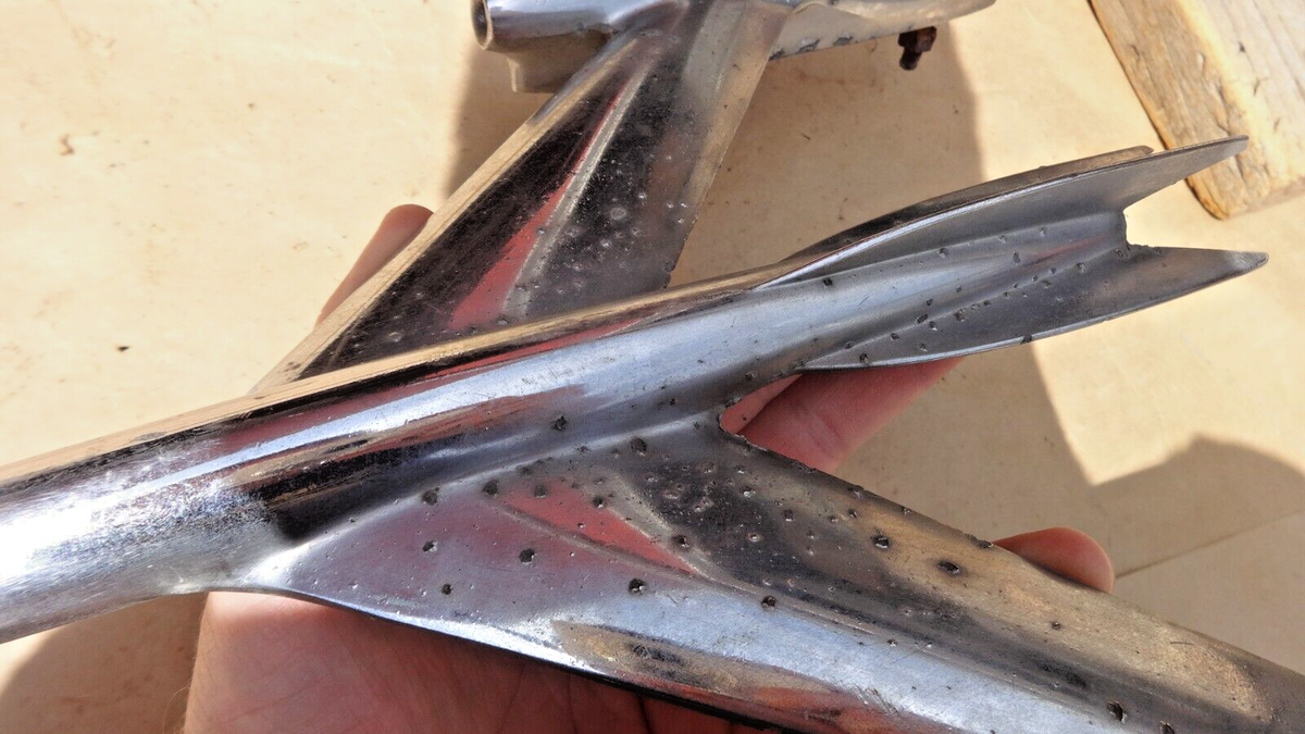 1953-1954 Oldsmobile Rocket Hood Ornament Original GM 88 98