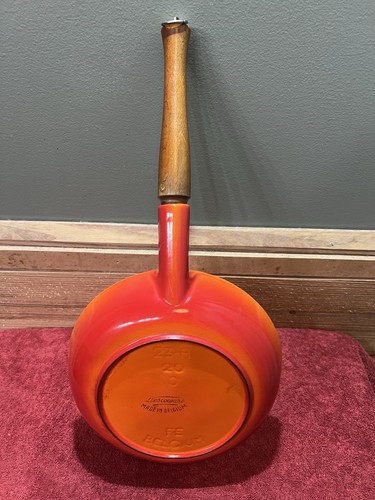 DESCOWARE Belgium 8 “ Enameled Cast Iron Skillet Pan Wood Handle