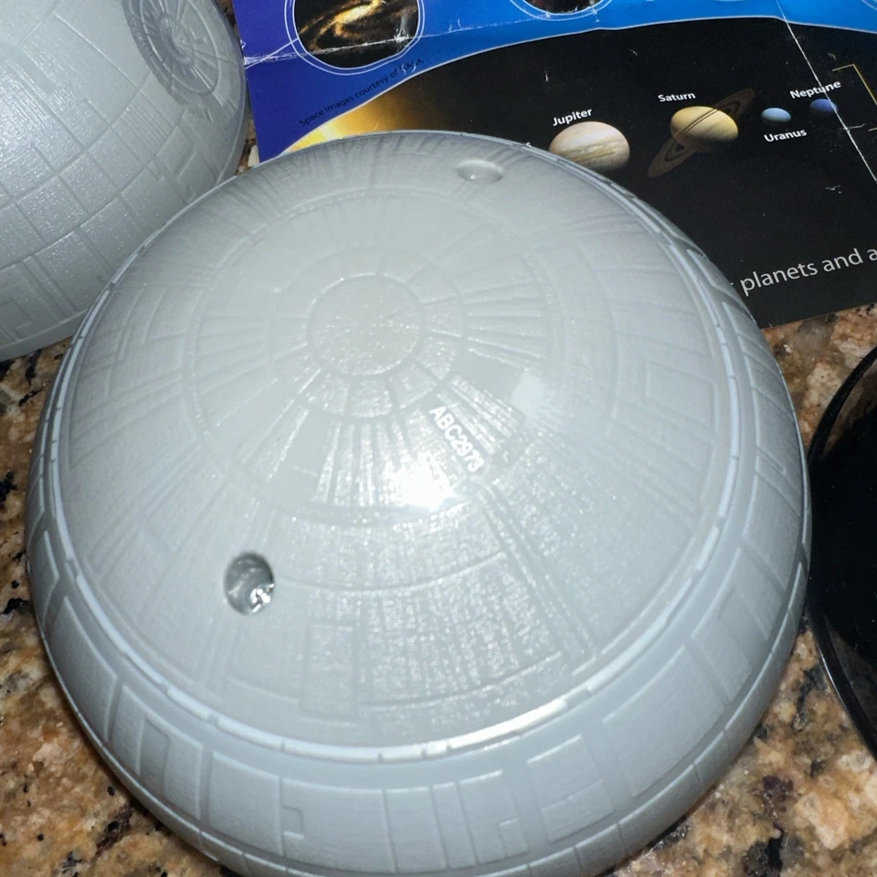 Tío Milton Ciencia Star Wars Estrella de la Muerte Planetario 3D y Luz Nocturna H6 Foto 4 de 4