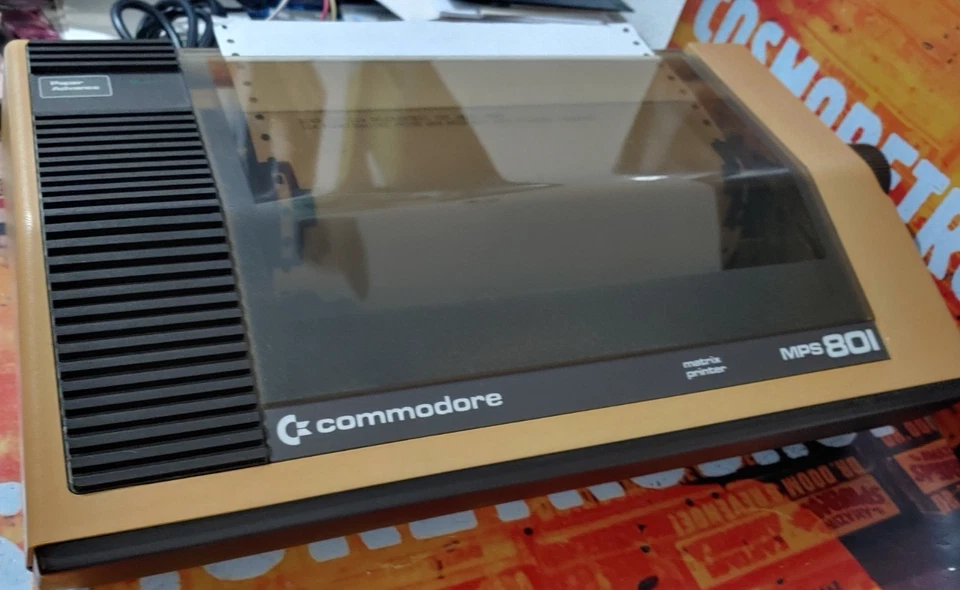 Commodore MPS 801 stampante ad aghi (64/128 ecc) funzionante + NK/2 manuali/seriale in confezione originale - Immagine 3 di 4