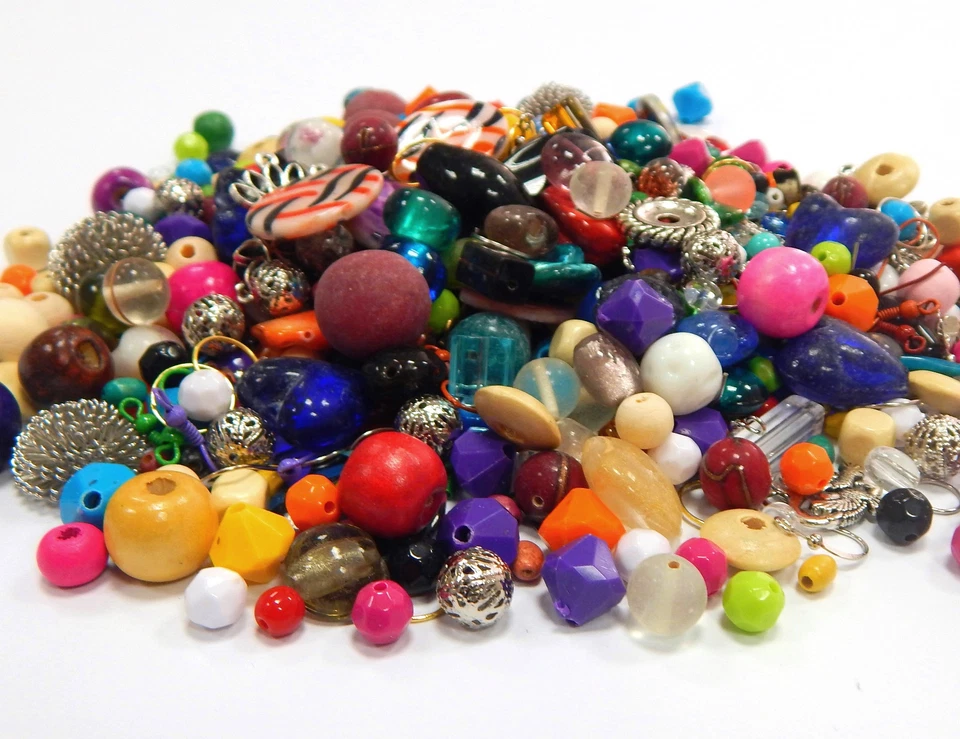 1 Kg Perlen Mix Metall Holz Stein Glas Acryl Bastlerbedarf Schmuckherstellung  - Bild 3 von 4
