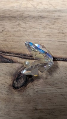 Iris Arc Brand Austrian Crystal Oyster Clam Shell with Pearl Figurine 