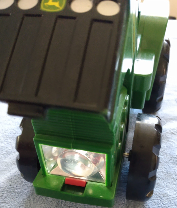 John Deere Roll N Go Flashlight Toy Tractor Light & Sound Tested Works 2AA BATTE