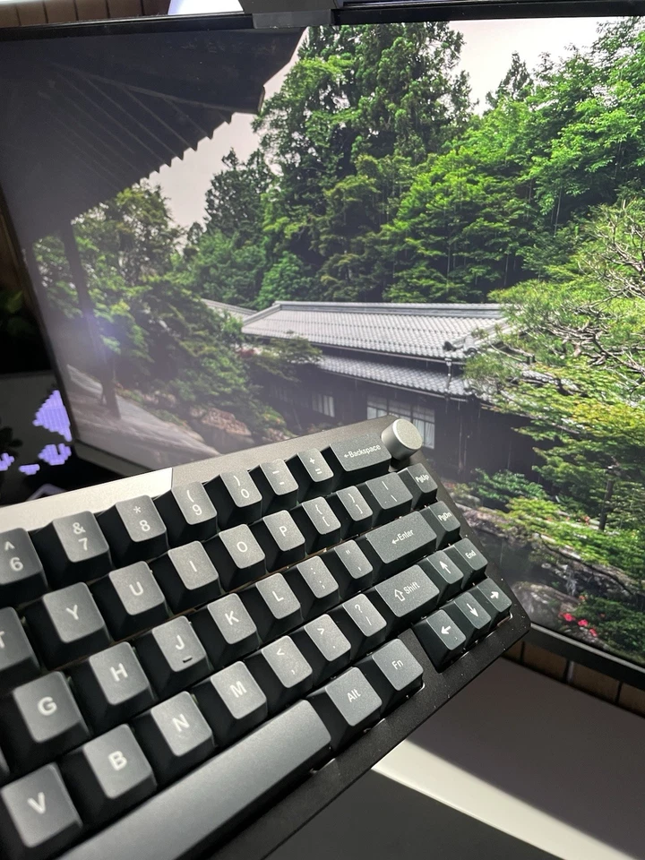 Kiboom Loop 65 Compact RGB Mechanical Keyboard – Bluetooth / 2.4G / USB-C New - Bild 2 von 4