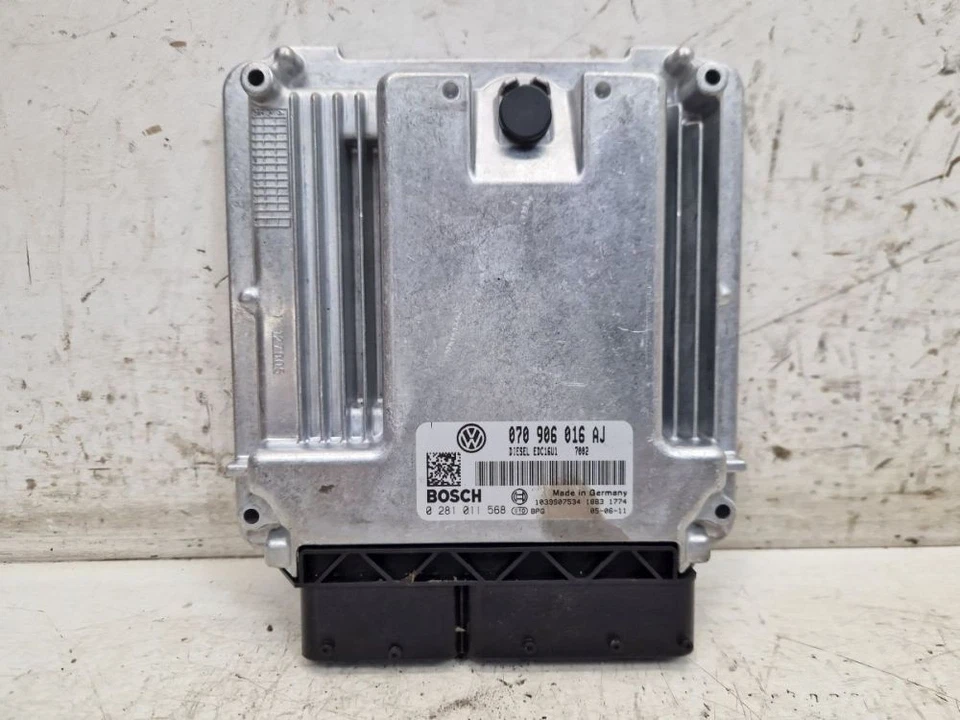 Centralina Motore AXD Compatibile Con VW TRANSPORTER V BUS T5 (7EB) - Immagine 2 di 4