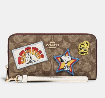 【COACH×PEANUTS】ジップ アラウンド ウォレット 早い者勝ち! Coach X Peanuts Long Zip Round Wallet in Signature Canvas