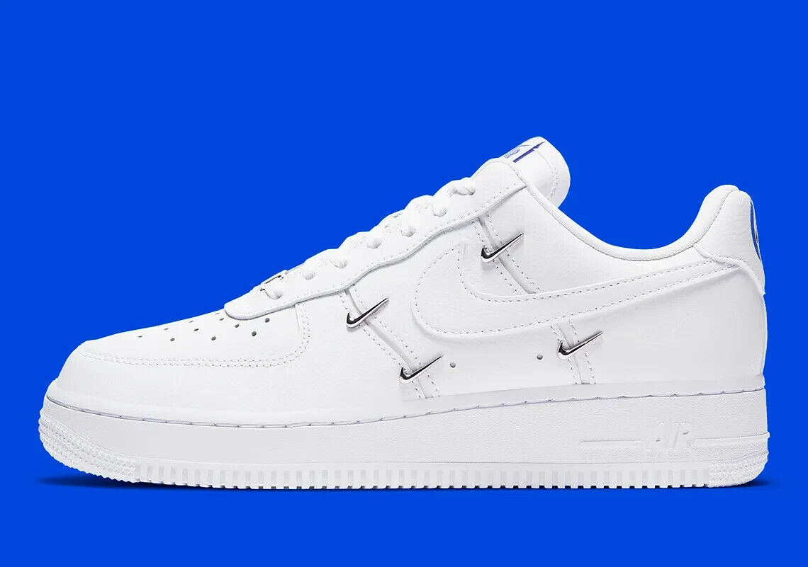 Nike Air Force 1 07 LX Sisterhood White Metallic Silver Nike Air Force 1 07 LX Sisterhood White Metallic Silver