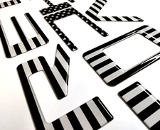 3D DOMED US BLACKENED FLAG RAISED TAILGATE LETTERS FOR 2023-2026 COLORADO