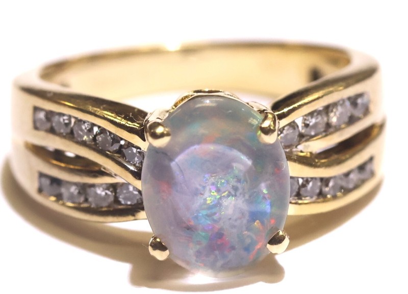 18k yellow gold .36ct VS1 G diamond oval doublet opal gemstone ring 6.8g SZ 7.25
