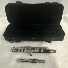Mendini By Cecilio Flutes. Closed Hole C Flute 16-Key Black With Case