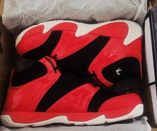 Shaq red black boys devise Basketball shoes sz 4. New