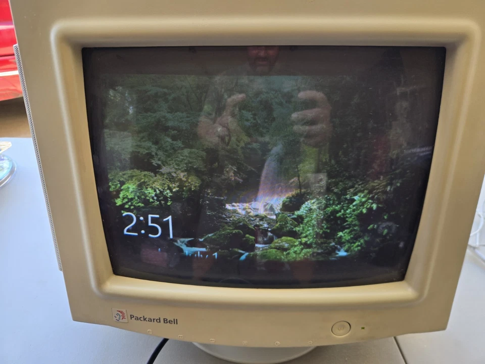 Altavoces Vintage 1401S Packard Bell 14" CRT MONITOR Probado Funcionamiento Cable VGA Años 90 Foto 2 de 4